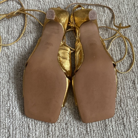Zara Gold Foil Metallic Leather Ankle Wrap Tie Square Toe Kitten Heel Sandal - Picture 10 of 12